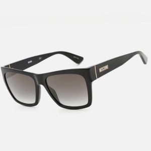 🎉HOST PICK🎉 💯authentic Moschino sunglasses. Black with gold accent. NWT!🎉🎉